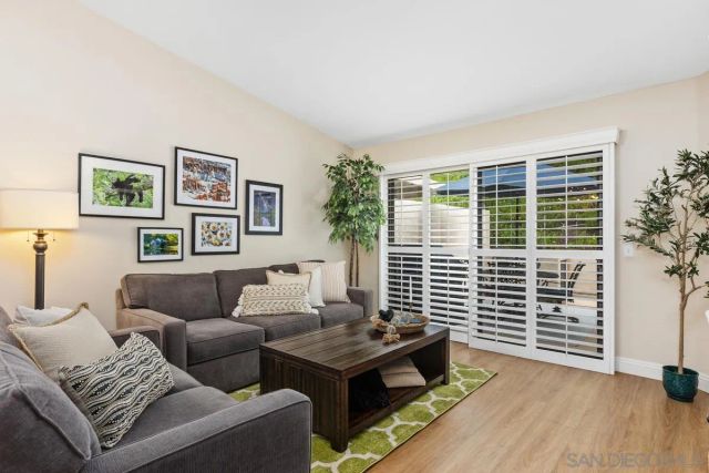17939 Avenida Alozdra, San Diego, CA 92128