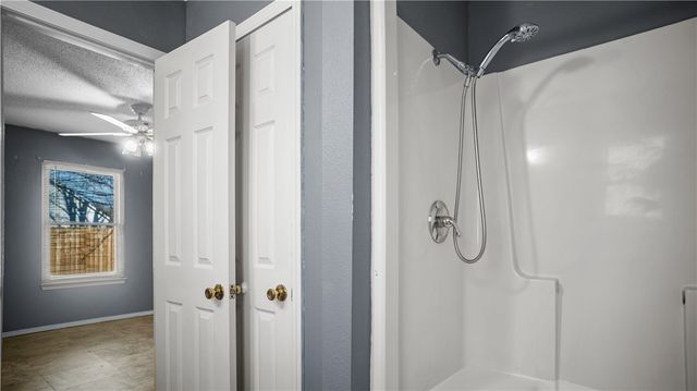 2509 SE 4th Street, Bentonville, AR 72712