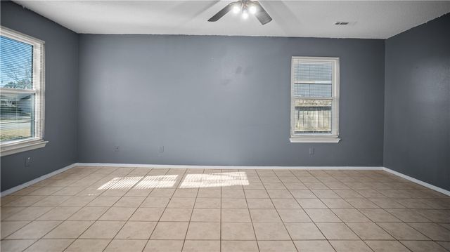 2509 SE 4th Street, Bentonville, AR 72712