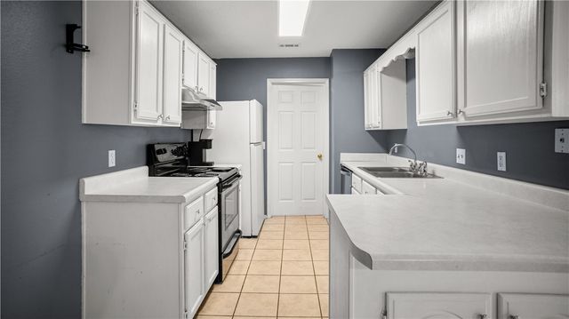 2509 SE 4th Street, Bentonville, AR 72712