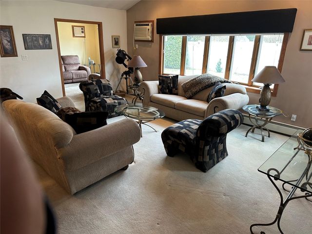 59 Pilgrim Lane, Westbury, NY 11590