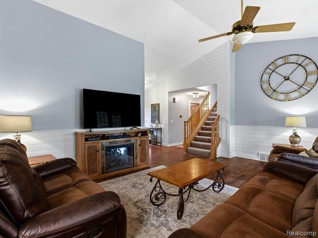 2837 Shorewood Boulevard, Fort Gratiot, MI 48059
