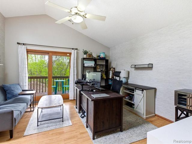 2837 Shorewood Boulevard, Fort Gratiot, MI 48059