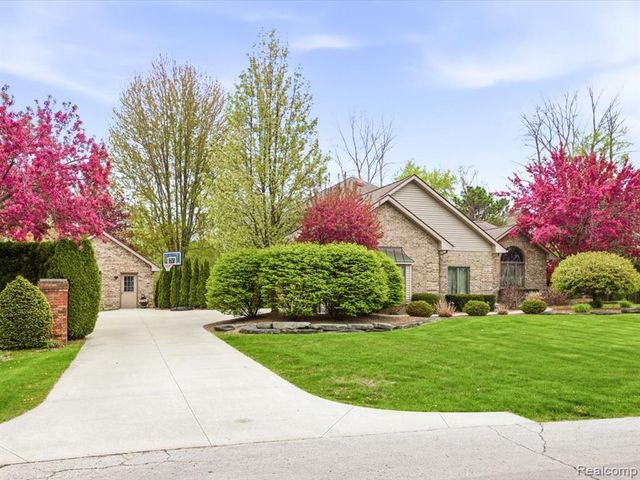 2837 Shorewood Boulevard, Fort Gratiot, MI 48059