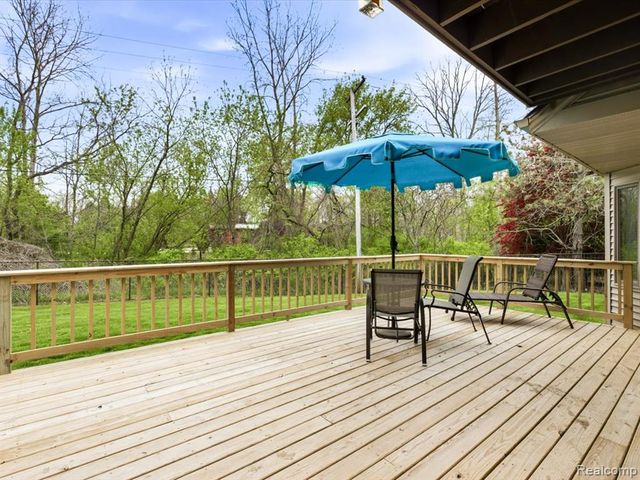 2837 Shorewood Boulevard, Fort Gratiot, MI 48059