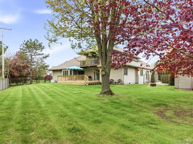 2837 Shorewood Boulevard, Fort Gratiot, MI 48059