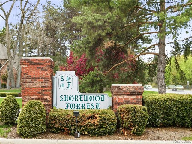2837 Shorewood Boulevard, Fort Gratiot, MI 48059