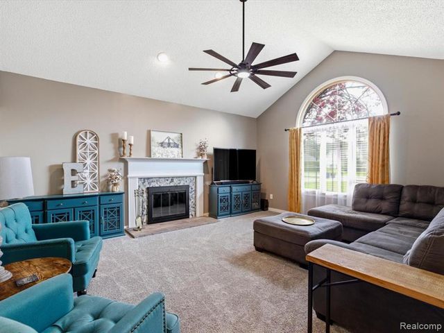 2837 Shorewood Boulevard, Fort Gratiot, MI 48059
