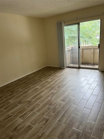 5921 Harvest Hill Road 2086, Dallas, TX 75230