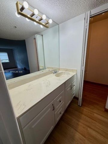 3910 Inverrary Blvd 407-B, Lauderhill, FL 33319