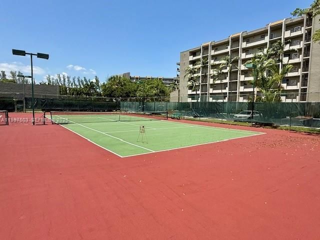 3910 Inverrary Blvd 407-B, Lauderhill, FL 33319