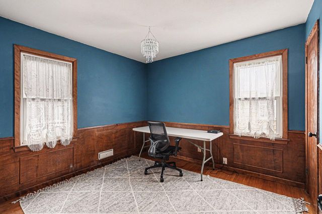 2966 Simpson Street, Roseville, MN 55113