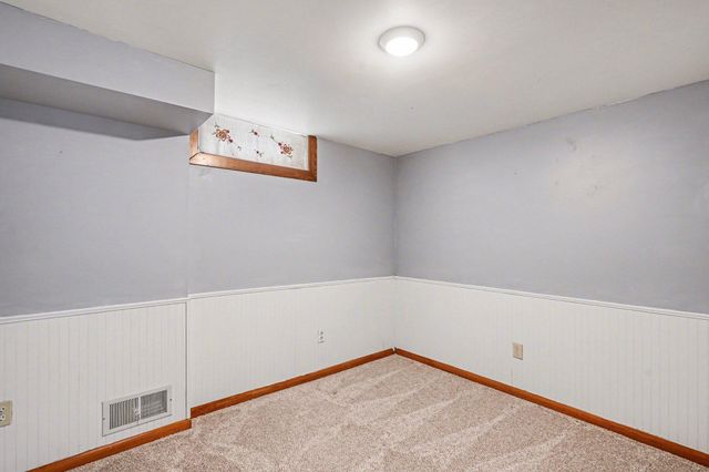 2966 Simpson Street, Roseville, MN 55113