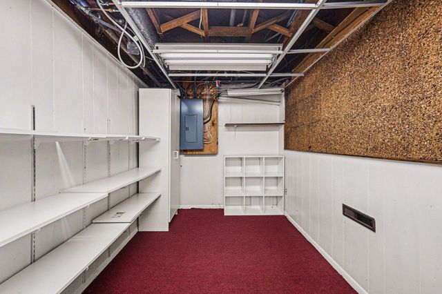 2966 Simpson Street, Roseville, MN 55113