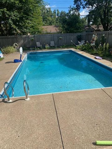 2966 Simpson Street, Roseville, MN 55113