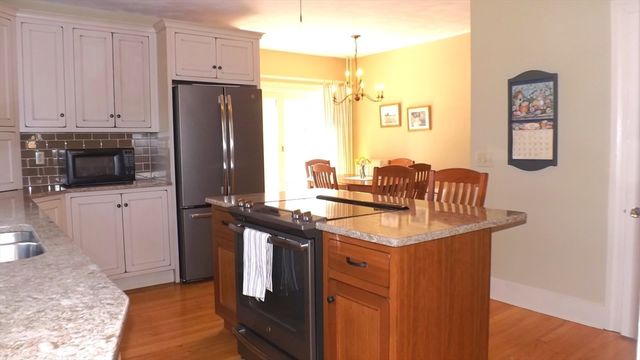 61 Nelson Place, Worcester, MA 01605