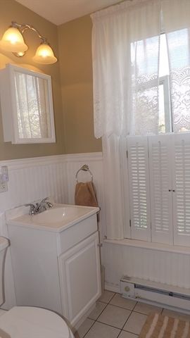 61 Nelson Place, Worcester, MA 01605