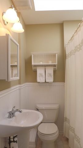 61 Nelson Place, Worcester, MA 01605