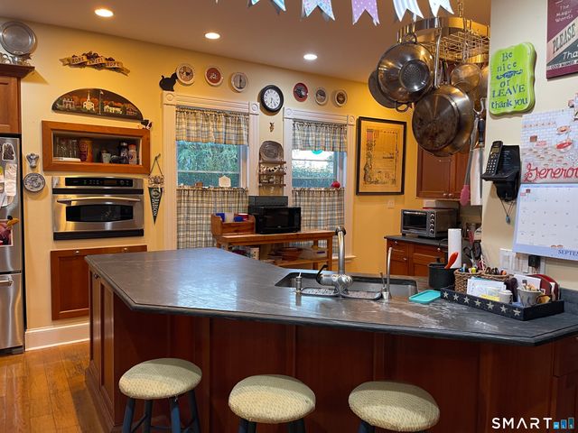 126 East Avenue, New Canaan, CT 06840