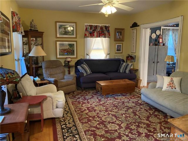 126 East Avenue, New Canaan, CT 06840