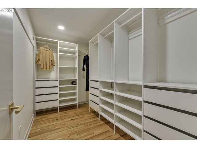 3550 SOUTHSHORE Blvd, Lake Oswego, OR 97034