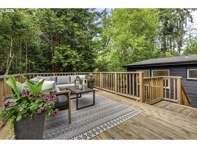 3550 SOUTHSHORE Blvd, Lake Oswego, OR 97034
