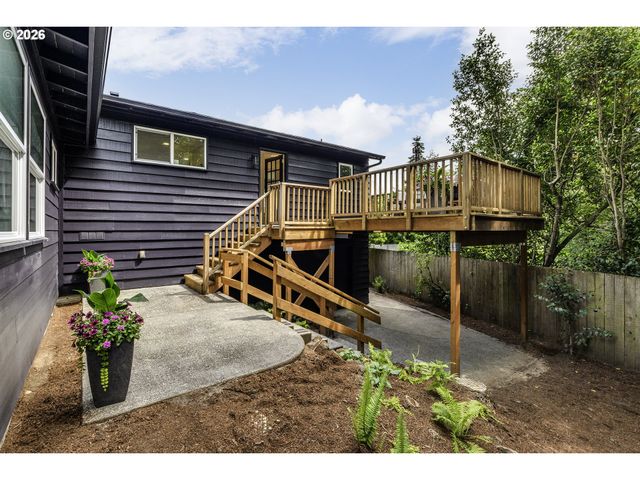 3550 SOUTHSHORE Blvd, Lake Oswego, OR 97034