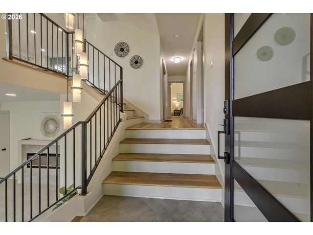 3550 SOUTHSHORE Blvd, Lake Oswego, OR 97034