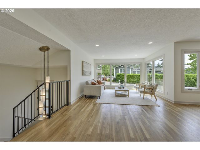 3550 SOUTHSHORE Blvd, Lake Oswego, OR 97034