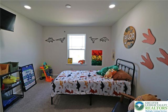 4502 Benjamin Court, Upper Milford Twp, PA 18049