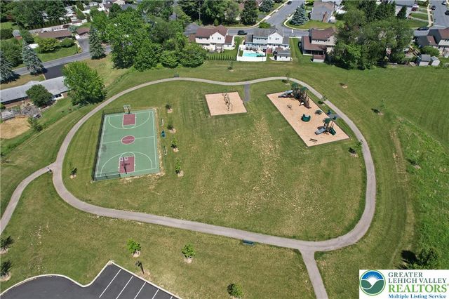 4502 Benjamin Court, Upper Milford Twp, PA 18049