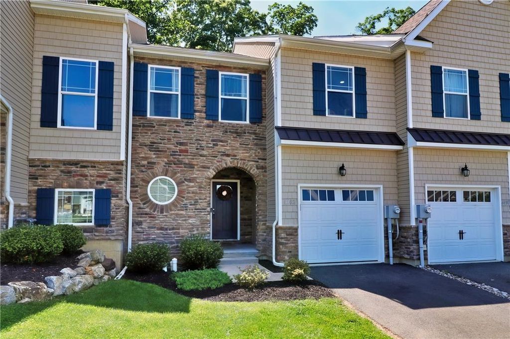 4502 Benjamin Court, Upper Milford Twp, PA 18049