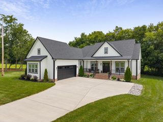 350 Thoroughbred Lane, Hartsville, TN 37074
