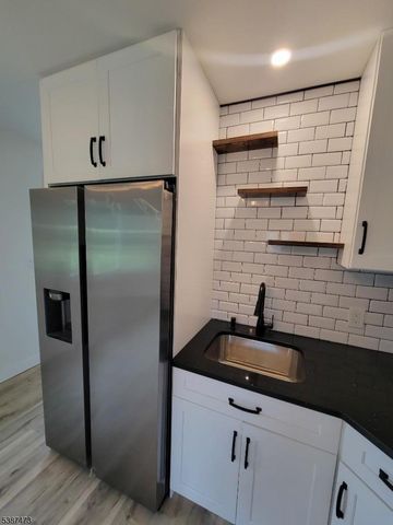 38 Roselawn Ave, Hopewell Twp., NJ 08302