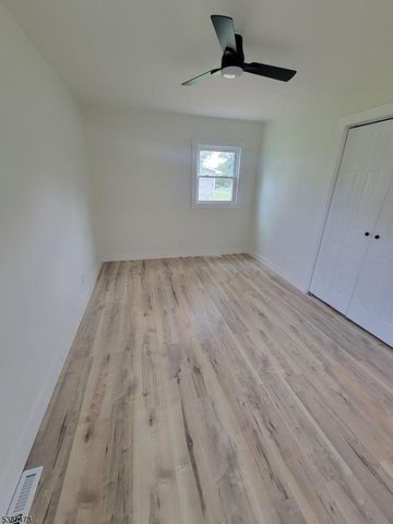 38 Roselawn Ave, Hopewell Twp., NJ 08302