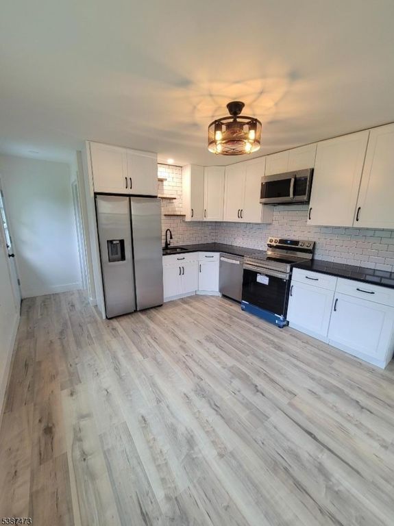 38 Roselawn Ave, Hopewell Twp., NJ 08302