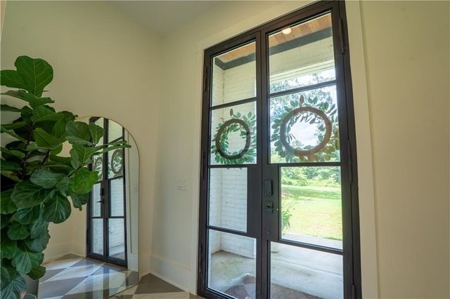 860 W Ridgeway Road, Maysville, GA 30558