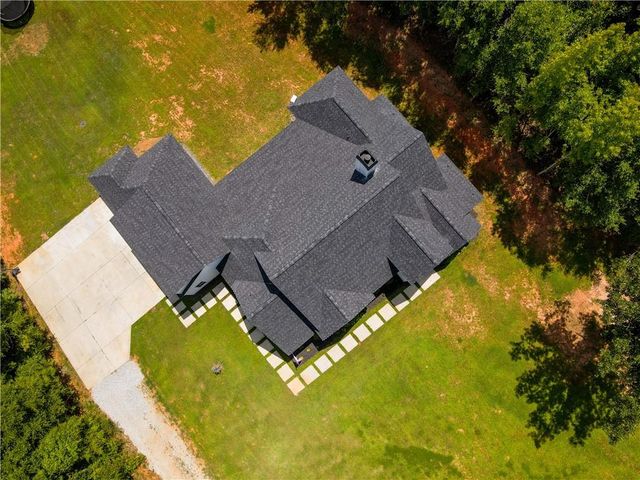 860 W Ridgeway Road, Maysville, GA 30558