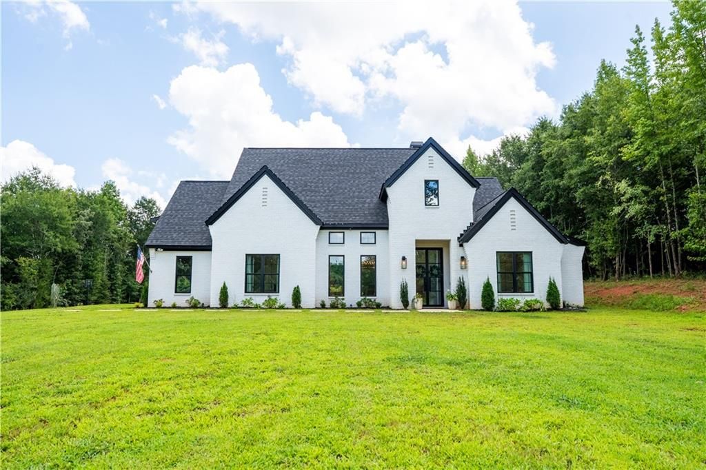 860 W Ridgeway Road, Maysville, GA 30558