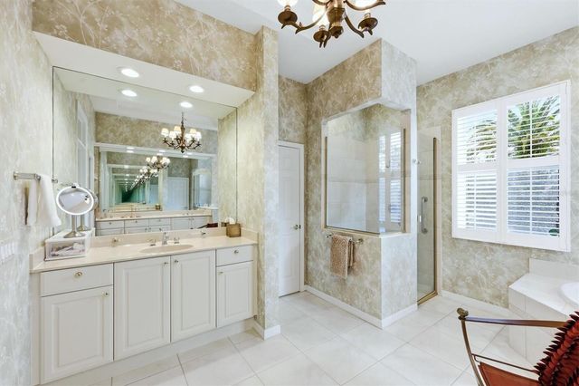 8116 COLLINGWOOD COURT, University Park, FL 34201