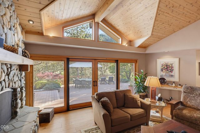 2459 Little Applegate Road, Jacksonville, OR 97530