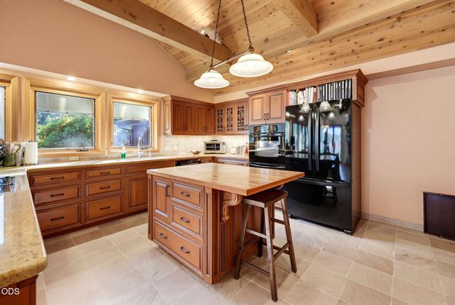 2459 Little Applegate Road, Jacksonville, OR 97530