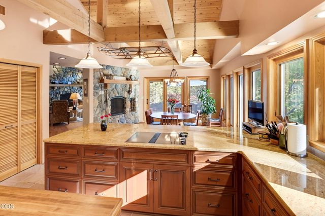 2459 Little Applegate Road, Jacksonville, OR 97530