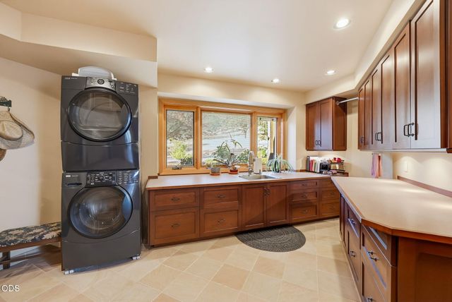 2459 Little Applegate Road, Jacksonville, OR 97530