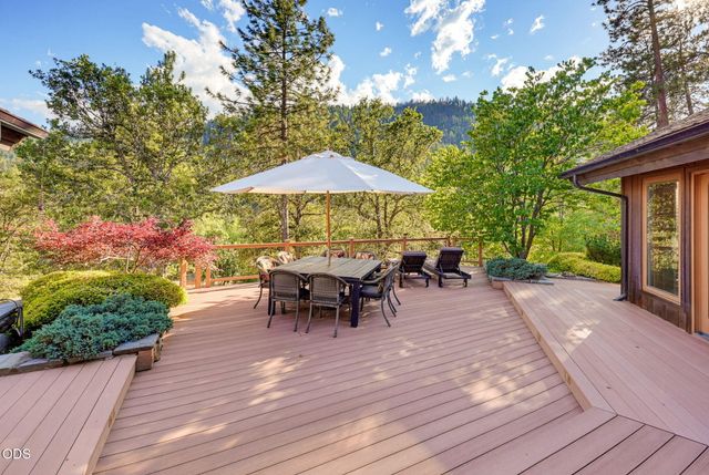 2459 Little Applegate Road, Jacksonville, OR 97530