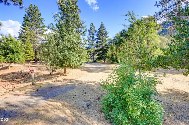 2459 Little Applegate Road, Jacksonville, OR 97530