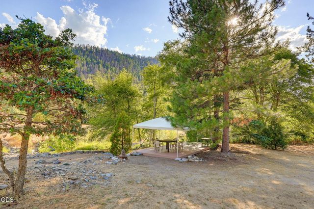2459 Little Applegate Road, Jacksonville, OR 97530