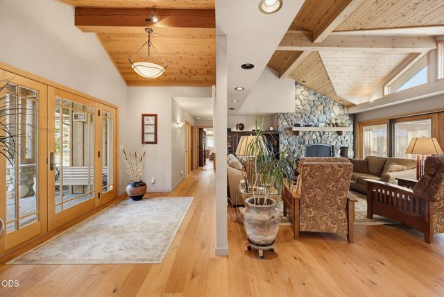 2459 Little Applegate Road, Jacksonville, OR 97530