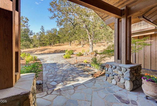 2459 Little Applegate Road, Jacksonville, OR 97530