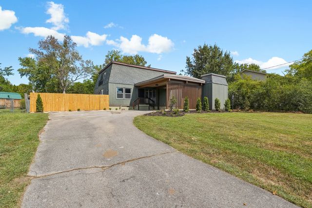 7484 Harrow Dr, Nashville, TN 37221